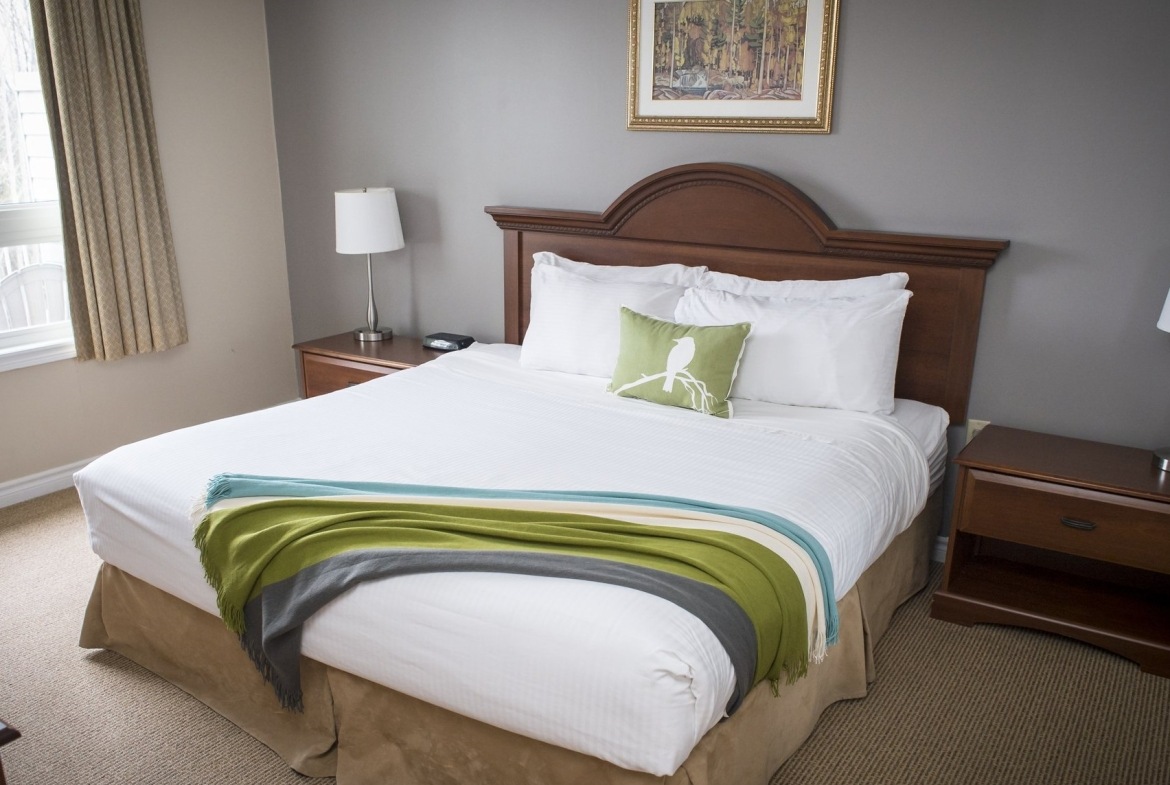 Bedroom - Club Cranberry
