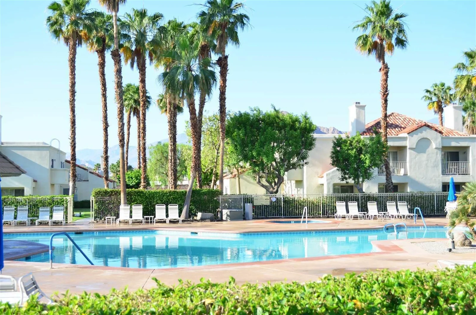 Desert Breezes Resort pool