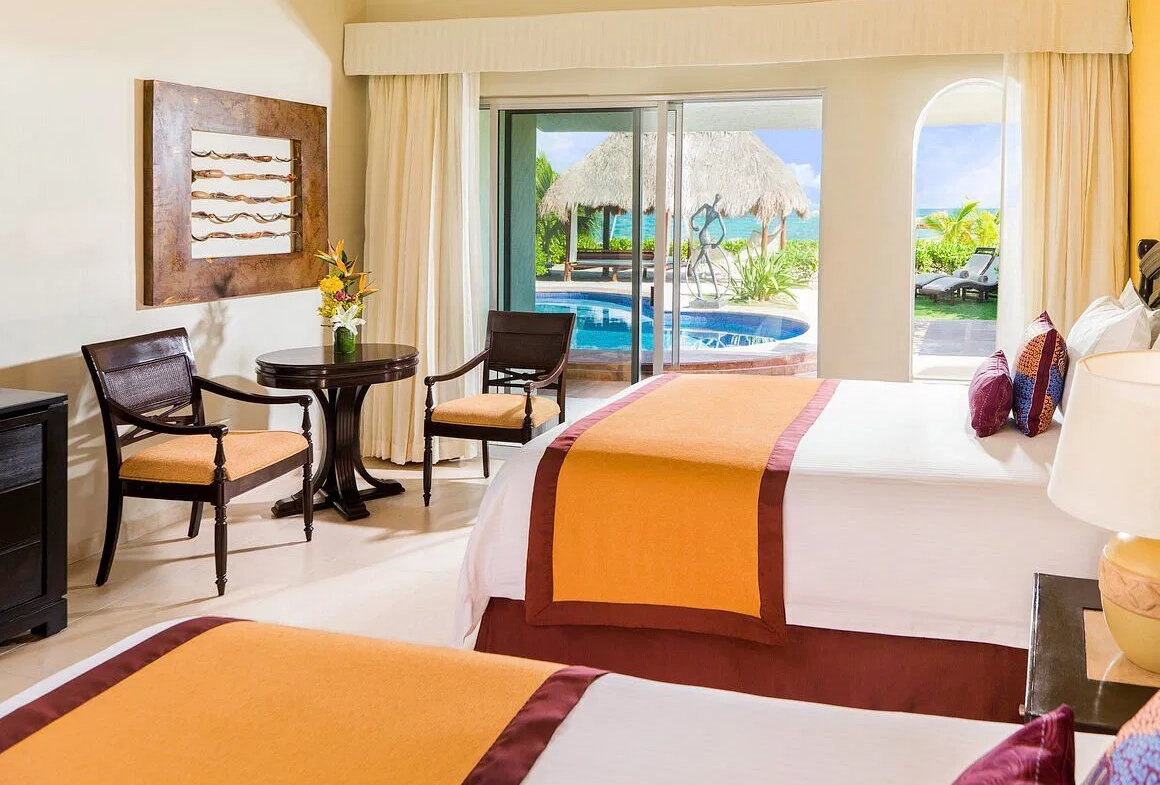 El Dorado Royale Bedroom 2