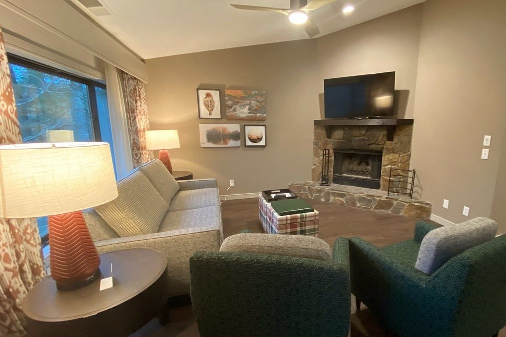 Fairway Forest At Sapphire Valley living room