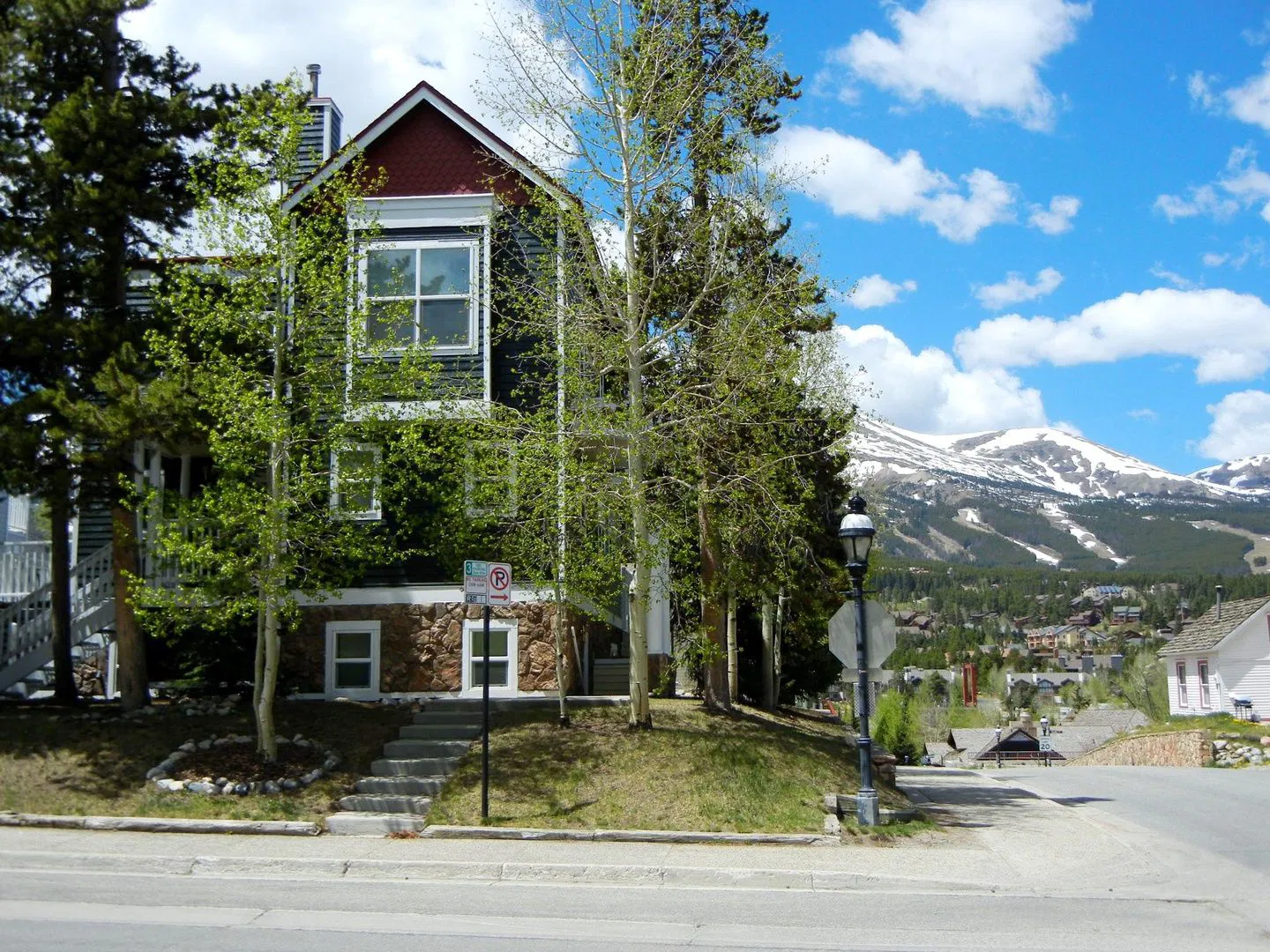 French Ridge Condominiums