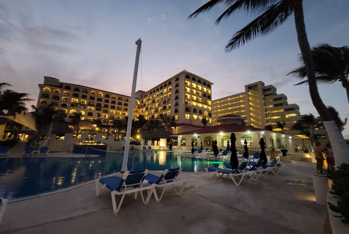 Gr Solaris Cancun resort