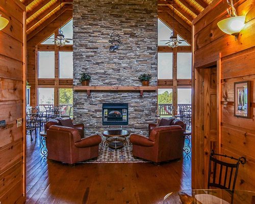 Grandview Lodge At Fall Creek Falls lobby