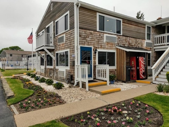 Innseason Resorts – Harborwalk