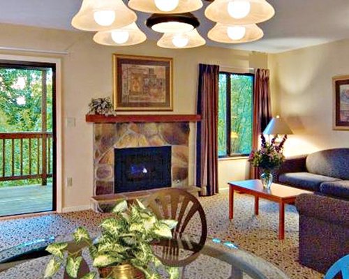 Lakeview Golf Resort And Spa living room