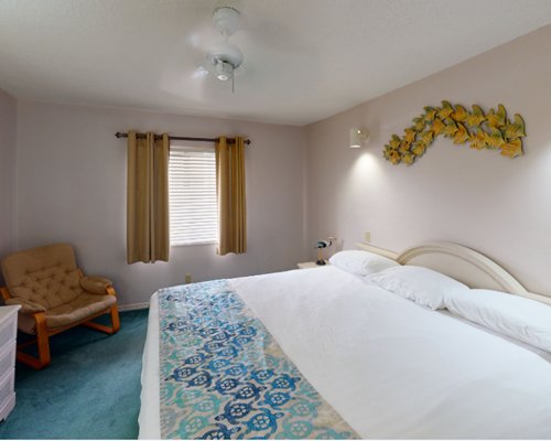 Las Olas Beach Club Of Cocoa Beach bedroom
