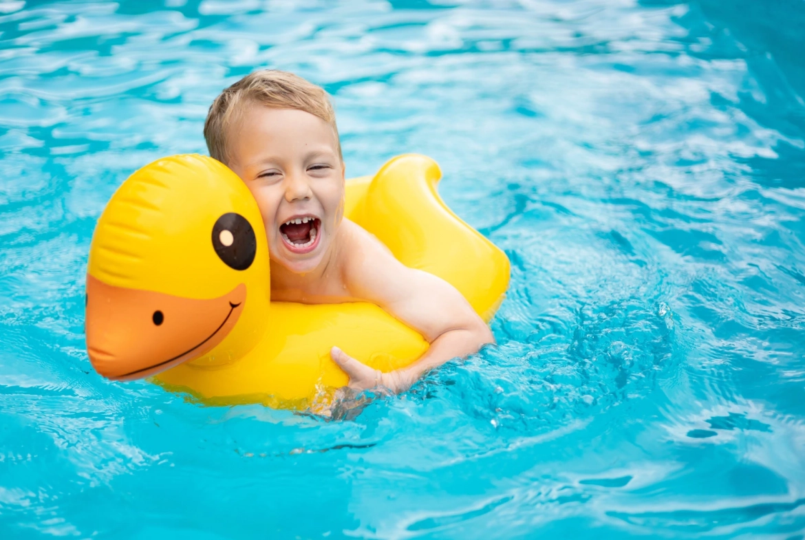 Niagara's Lazy Lakes Camping Resort Pool