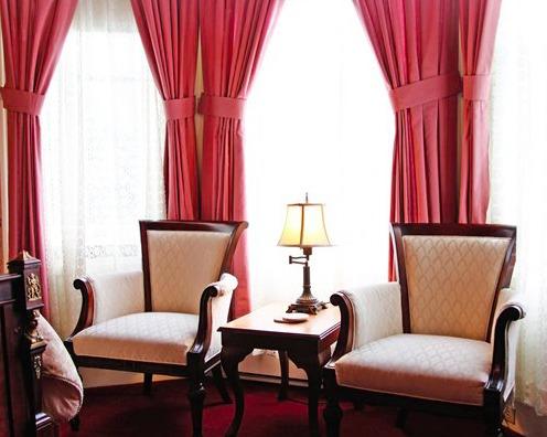 sitting area