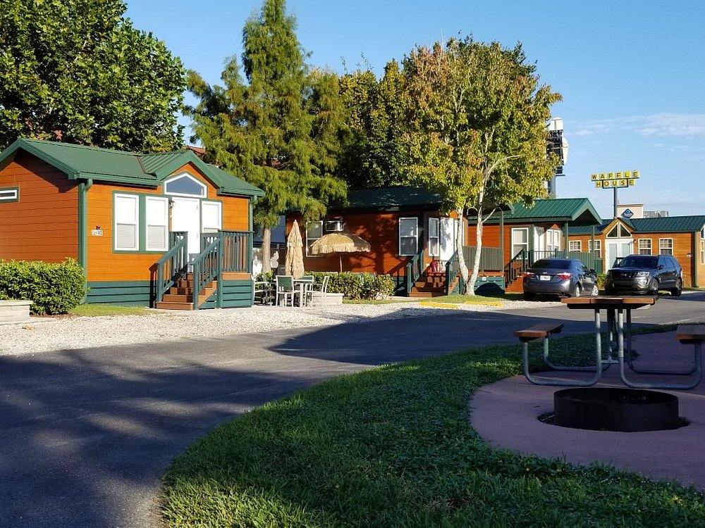 Orlando Kissimmee Koa RV Resort cabin