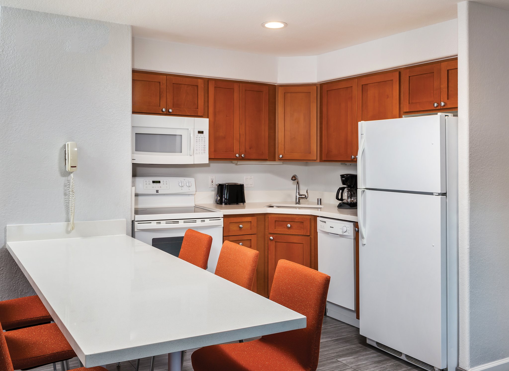 WorldMark Palm Springs Dining Area and Kitchen