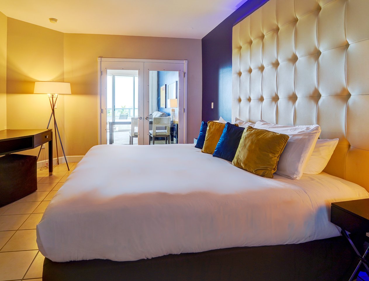 Sagamore Suites Hotel Room 5
