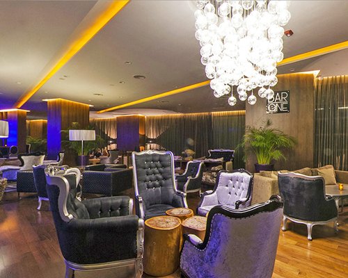 resort lounge