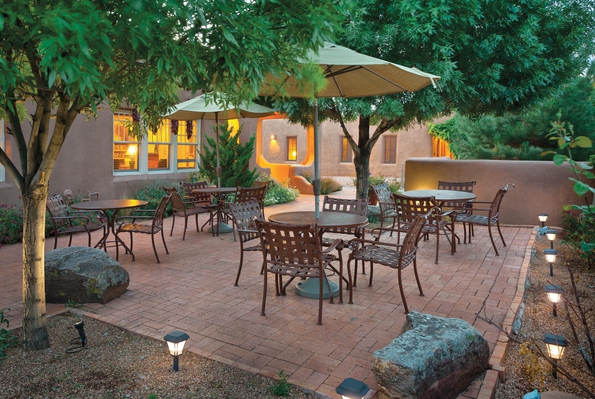 Worldmark Santa Fe Outdoor Seating Area