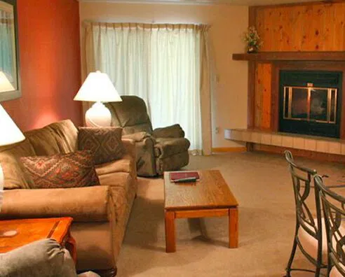 Val Chatelle III Living Room