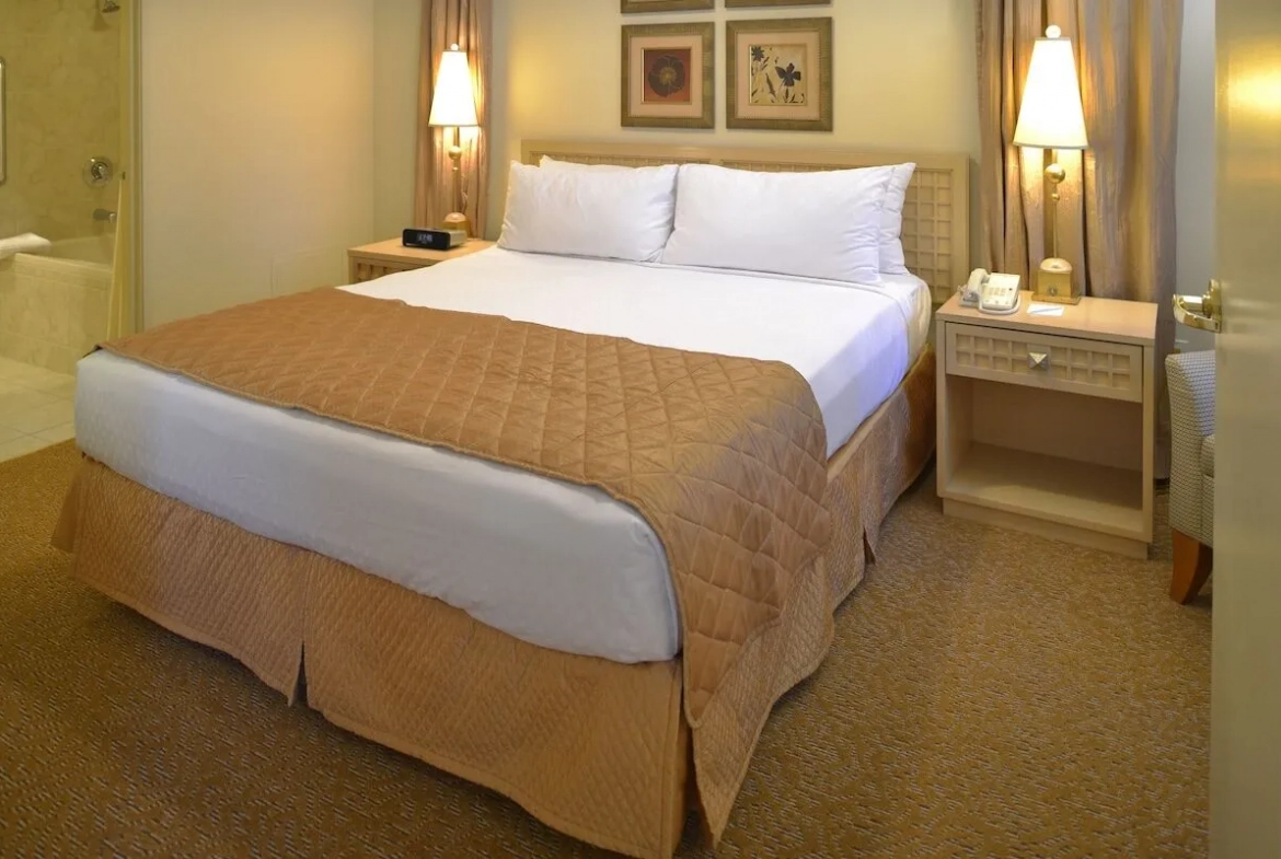 Villas at Polo Towers Bedroom