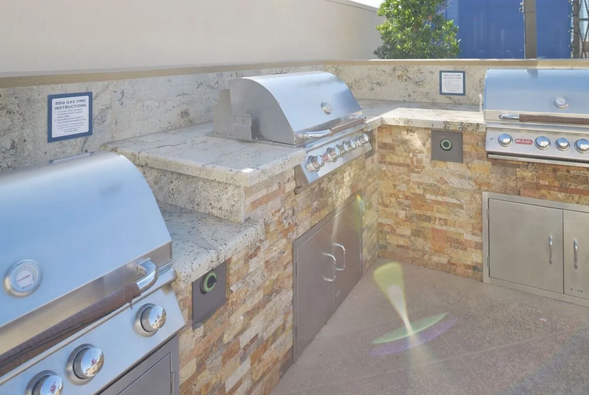 Villas at Polo Towers Grill Area