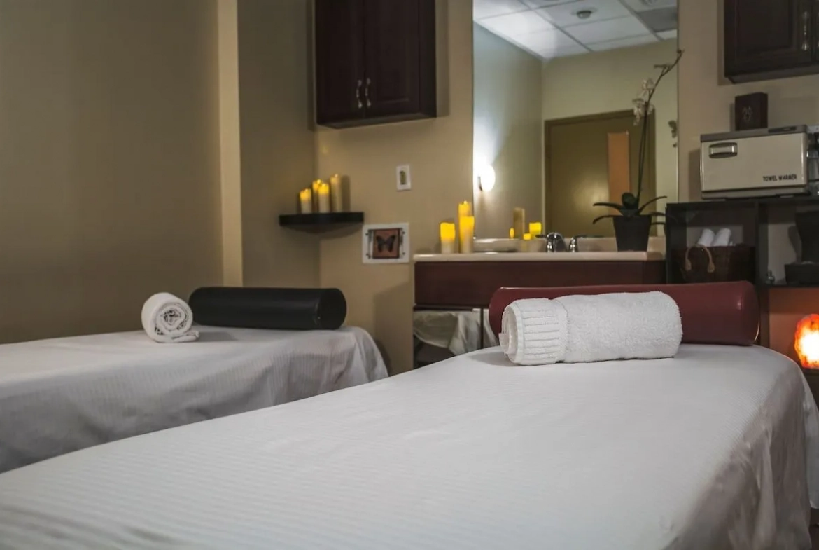 Villas at Polo Towers Spa