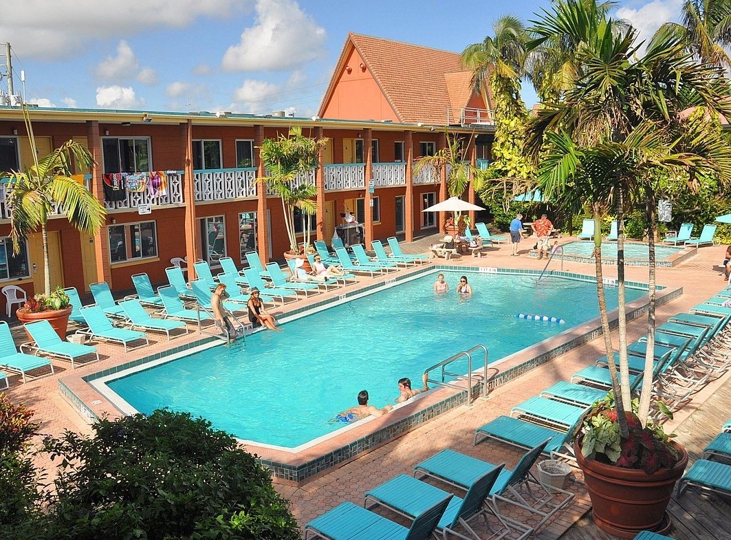 resort pool