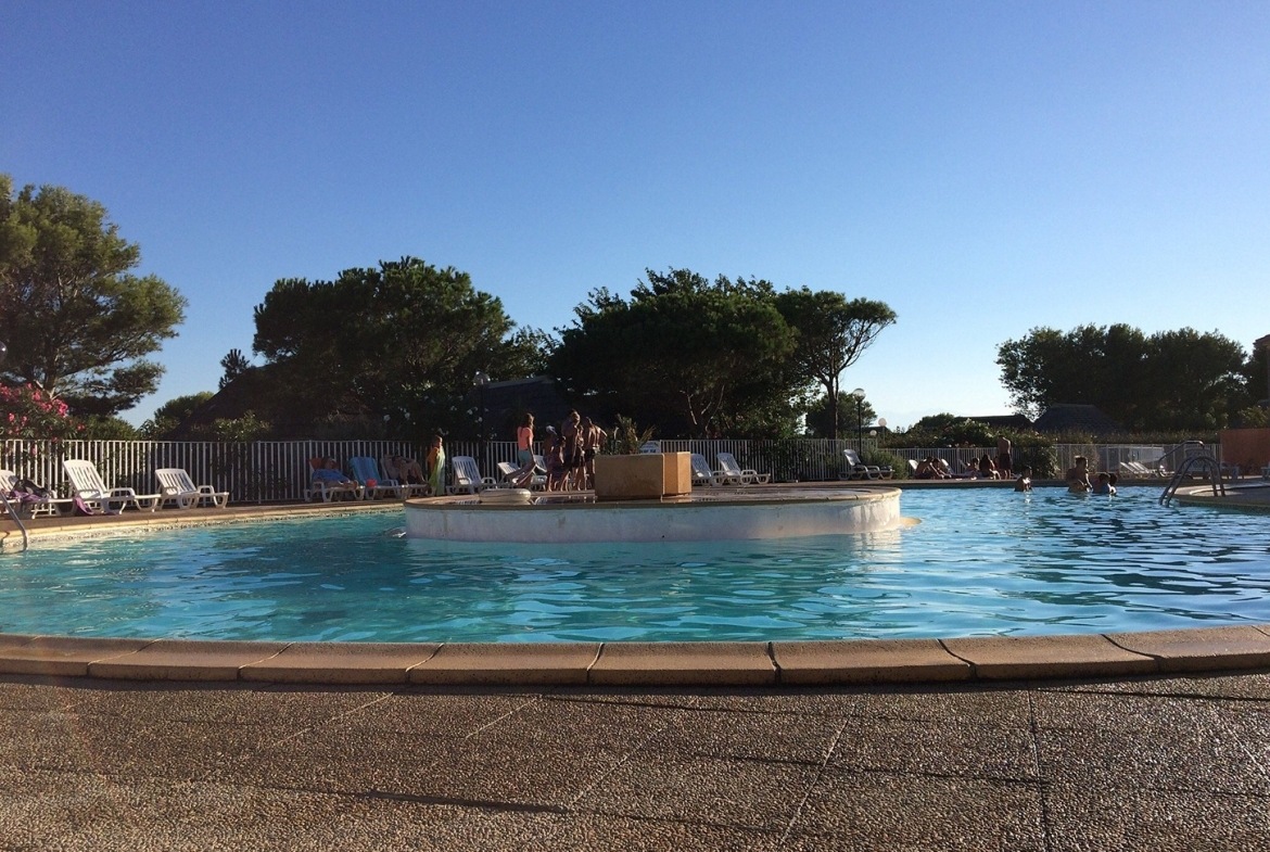 Ile Des Pecheurs pool