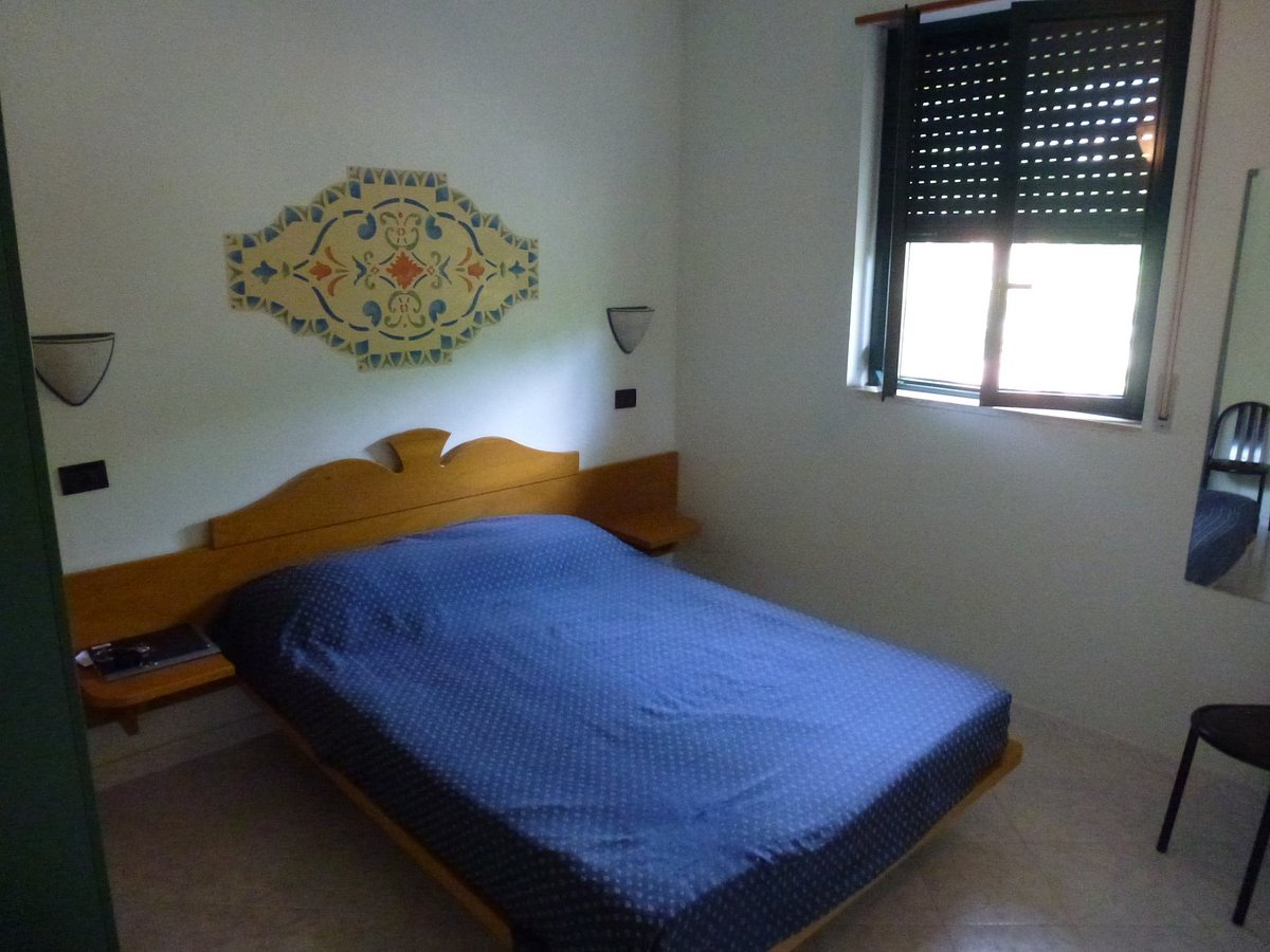 Alessidamo Club bedroom