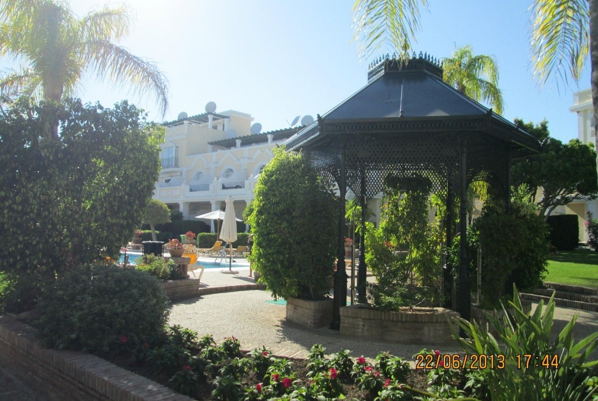 Aloha Gardens 2