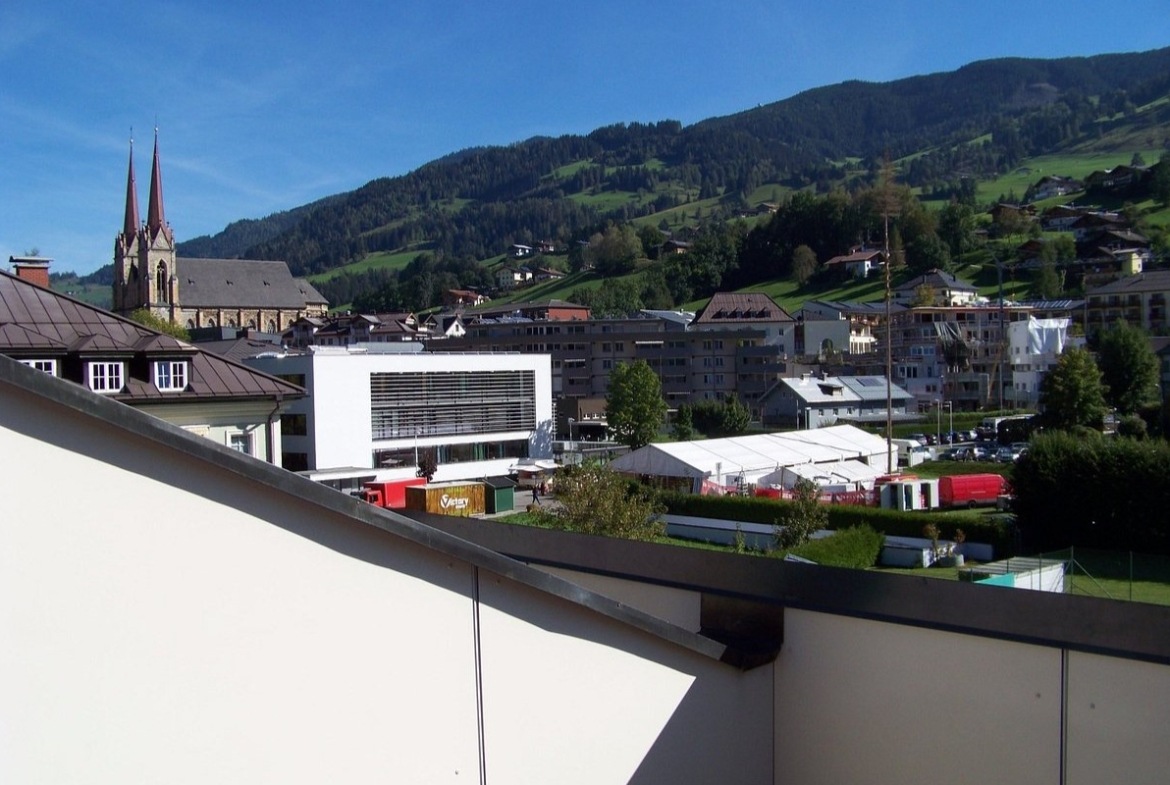 alpenland sporthotel exterior