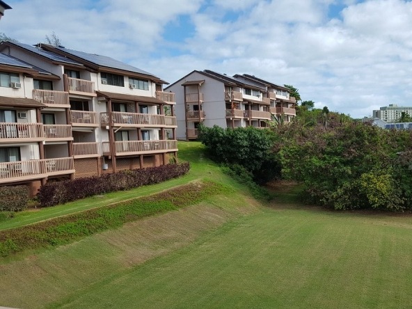 Banyan Harbor Greenery Exterior