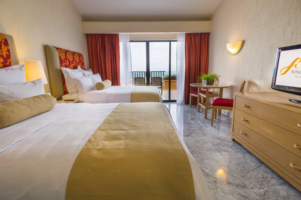 Fiesta Americana Club At Cancun bedroom