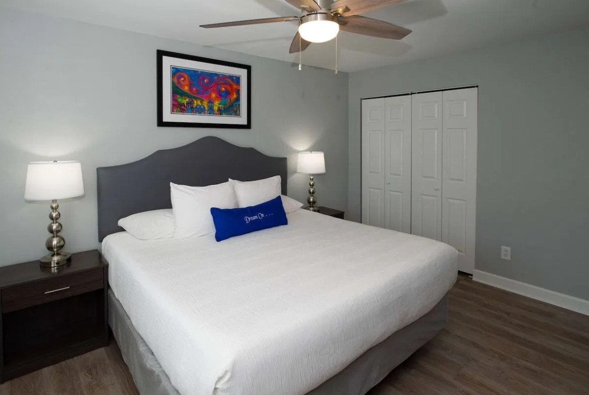 bedroom at Festiva Resorts – Frenchmen Orleans