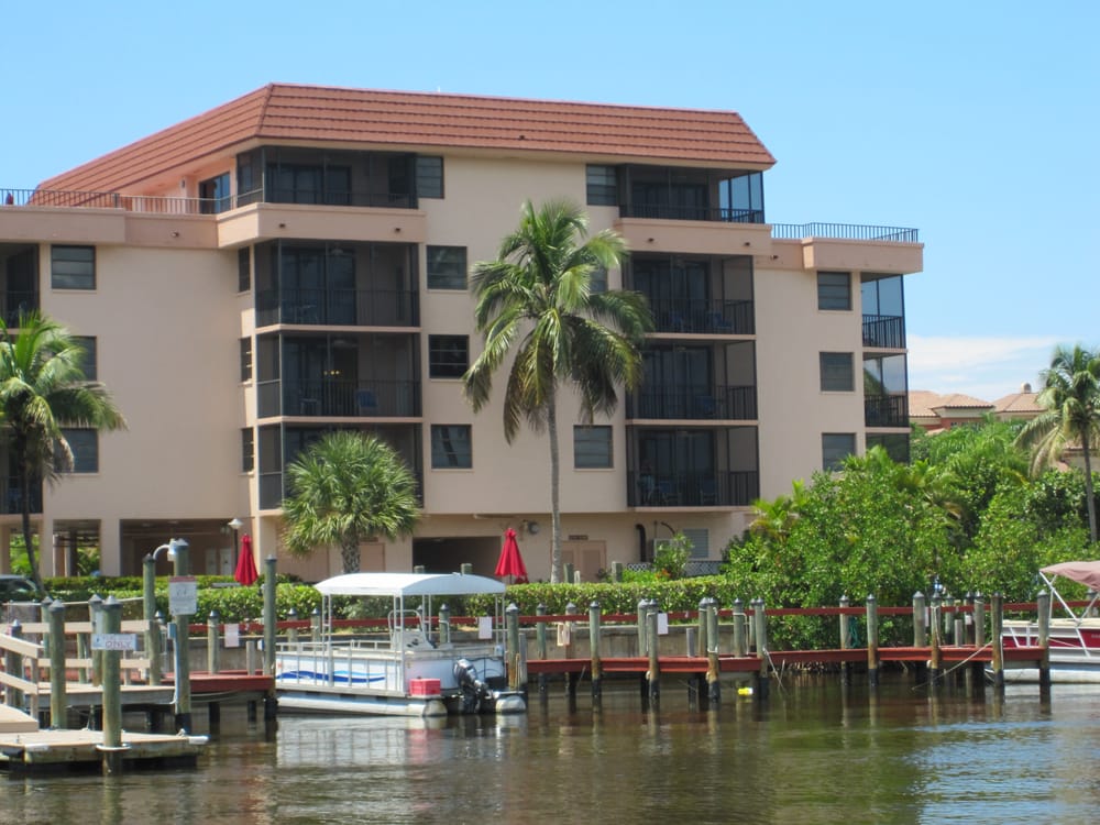 Bonita Resort And Club exterior