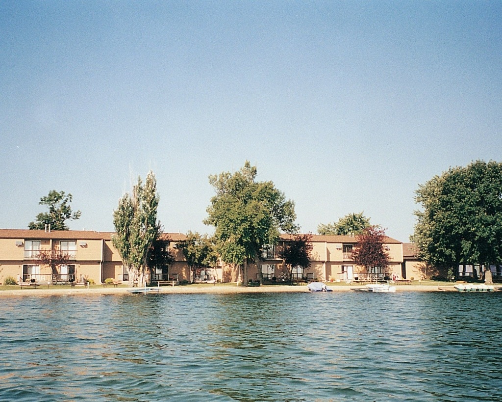 Beach - Breezy Center Resort at Breezy Point Resort