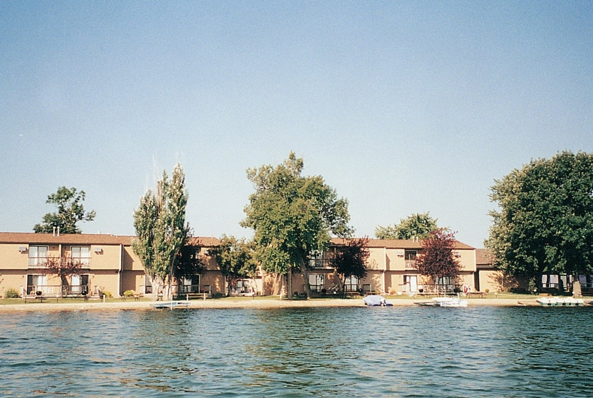 Beach - Breezy Center Resort at Breezy Point Resort