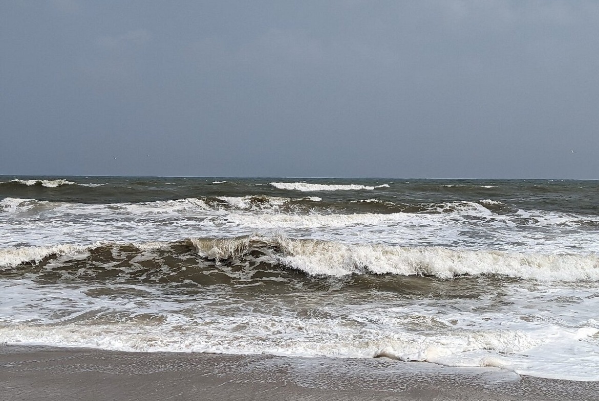 Sand Dune Shores Resort Beach