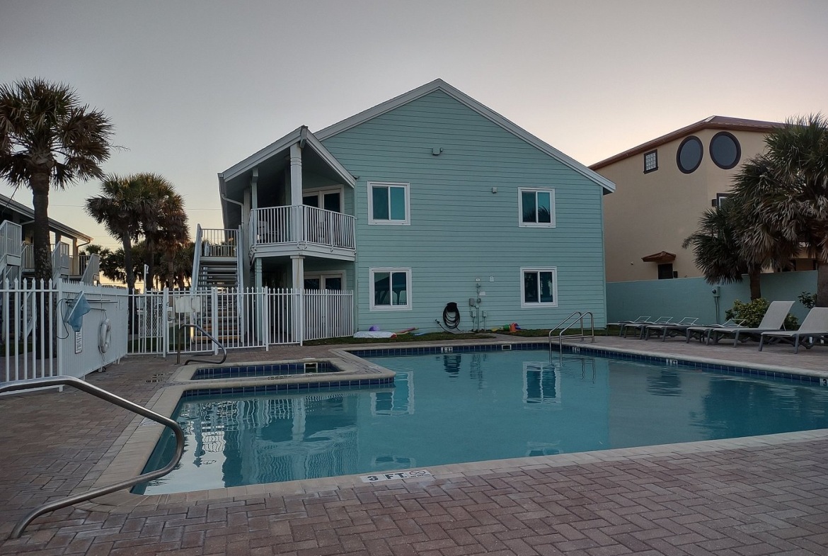 Ocean Sands Beach Club (Florida) pool