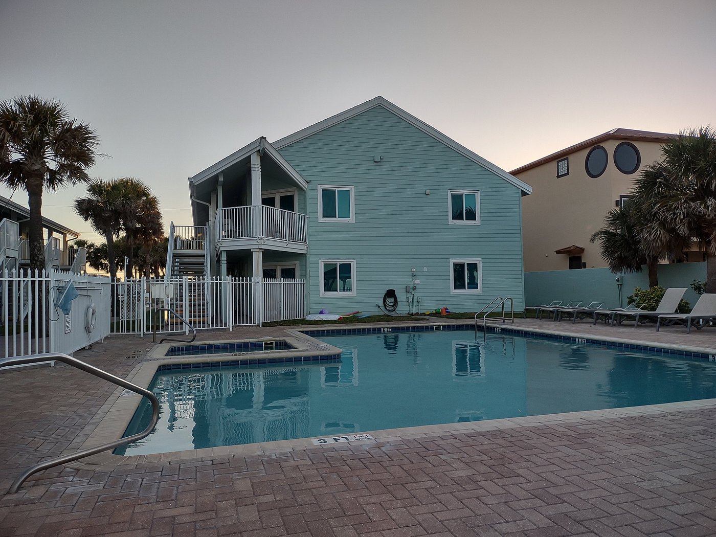 Ocean Sands Beach Club (Florida) pool