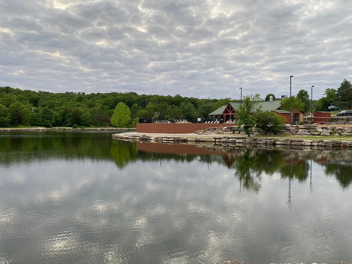 Stonebridge Village Lake