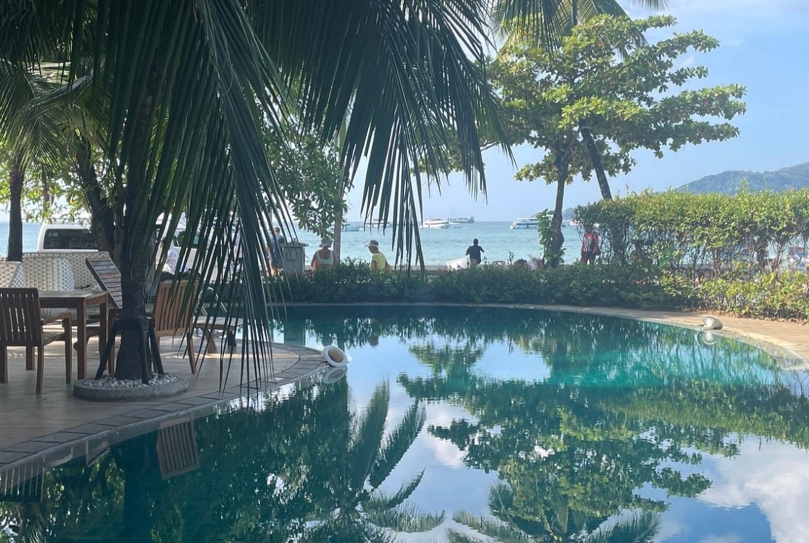 Sea Pearl Beach Resort pool