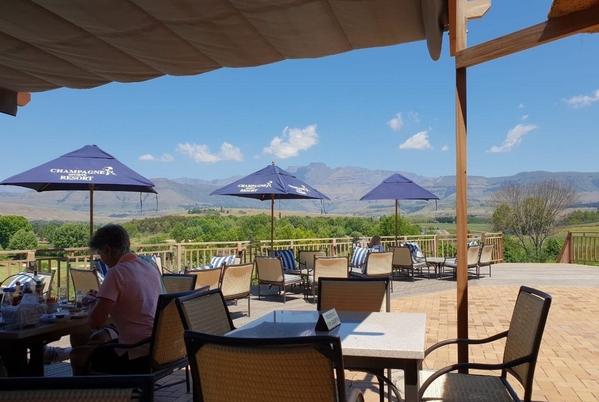 Champagne Sports Resort dining