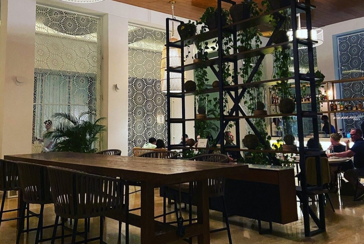 dining at resort