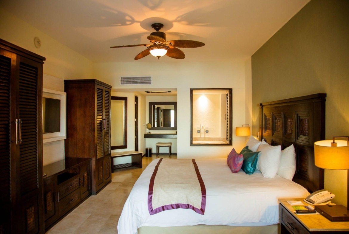 Club Casa Dorada At Medano Beach bed