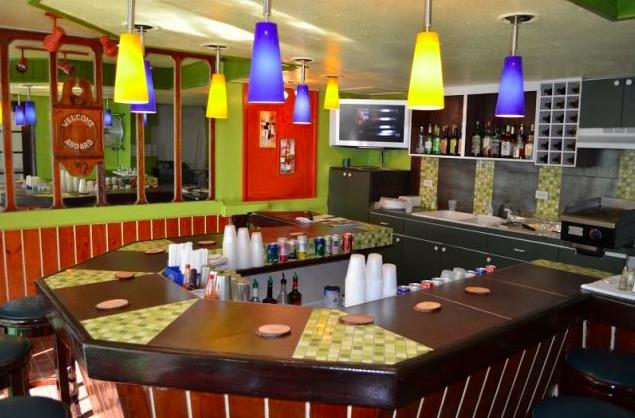 Bar