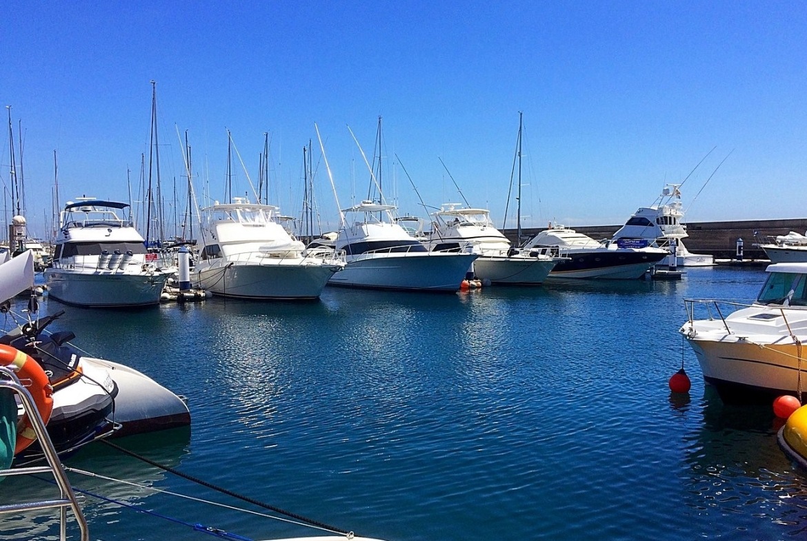 Diamond Las Calas water area
