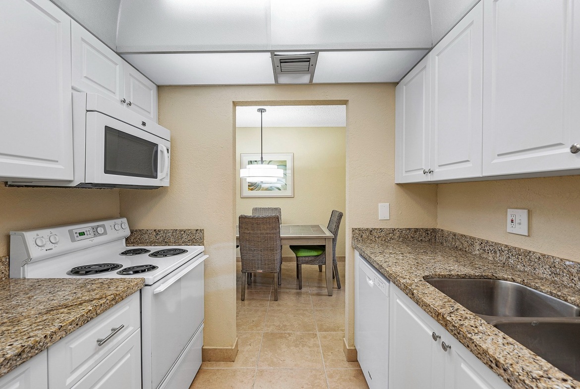 Coconut Bay Resort kitchen