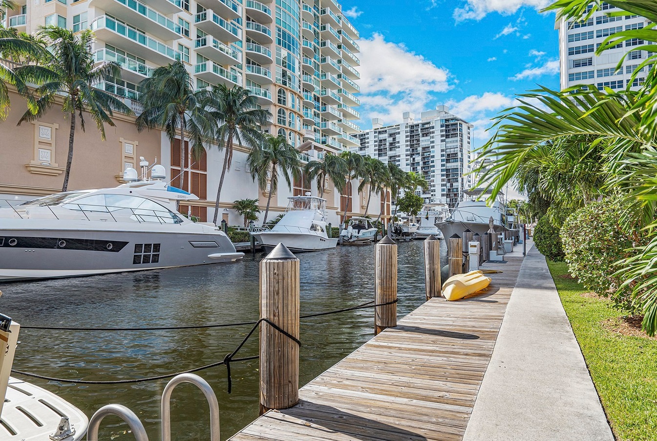Locations: resort water view