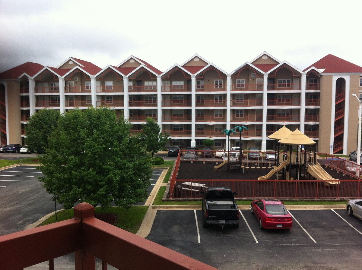Surrey Grand Crowne Resort Playground