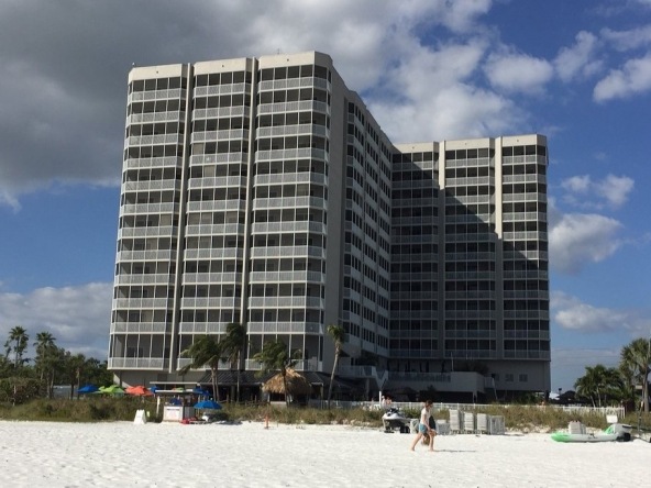 Diamondhead Beach Resort exterior