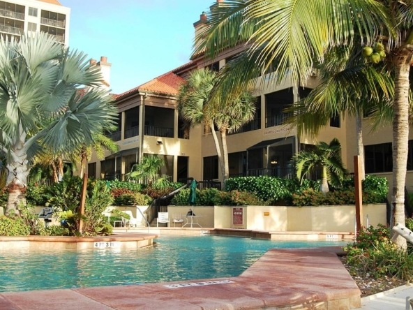 Eagles Nest Marco Beach Pool