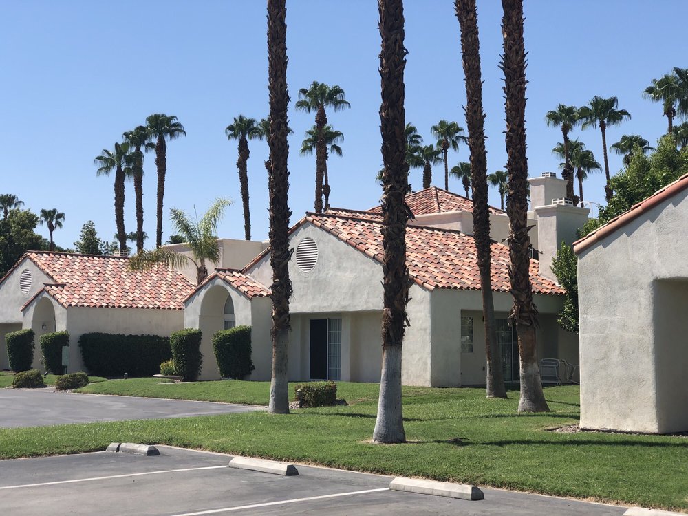 4 Seasons At Desert Breezes Resort Exterior