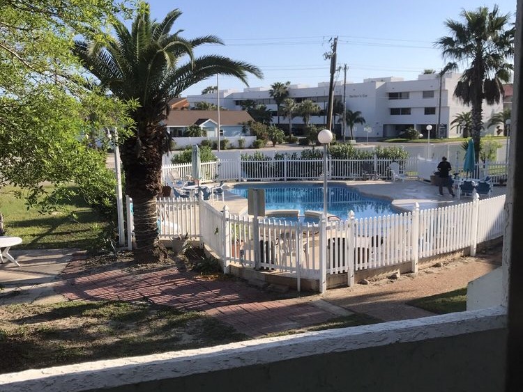 Fairway Villas pool
