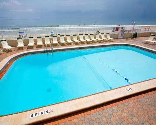 resort pool